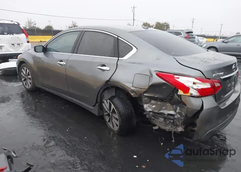 2017 Nissan Altima 2.5 Sv z USA, uszkodzony, nr VIN 1N4AL3AP7HC260789